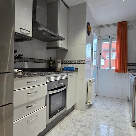 America Go2lloret شقة *